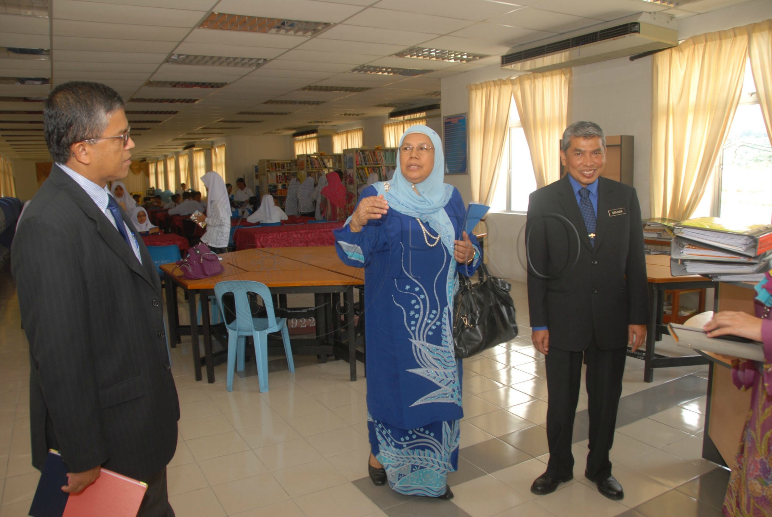 PRO 14 01 SEKOLAH FBA 8156